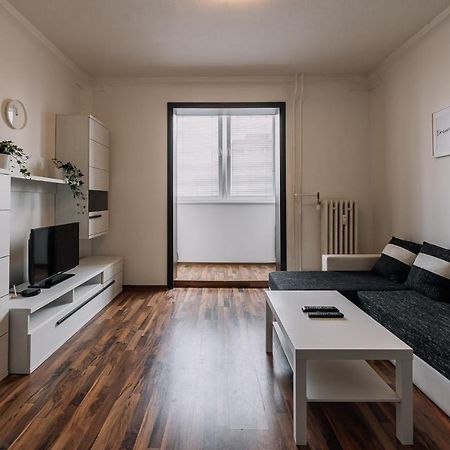 Cozy Apartment In Ruzinov براتسيلافا المظهر الخارجي الصورة